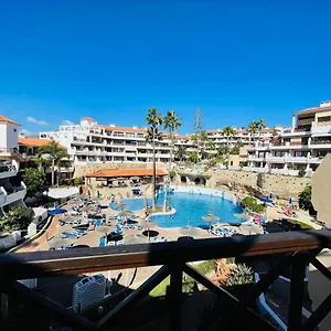 https://apartamento-brisas-del-mar.tenerifehoteles.net